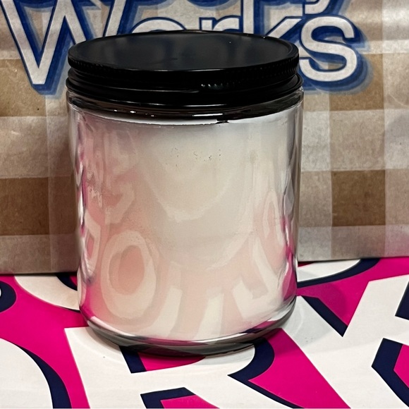 Mahogany Teakwood Single Wick bath & body works Candle (bundle for a discount) - Picture 4 of 6